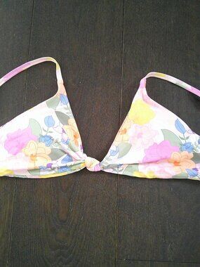 NWT Dippin' Daisy's Floral Swim Top